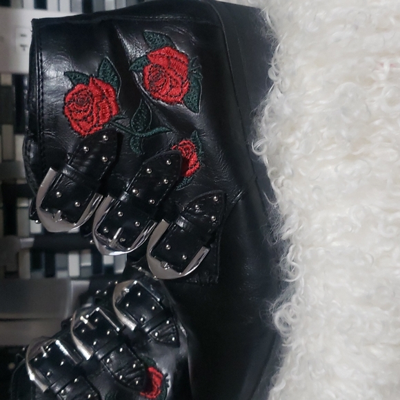 truffle collection Shoes - ❤️FLASH SALE ❤️Truffle collection moto bootEU37